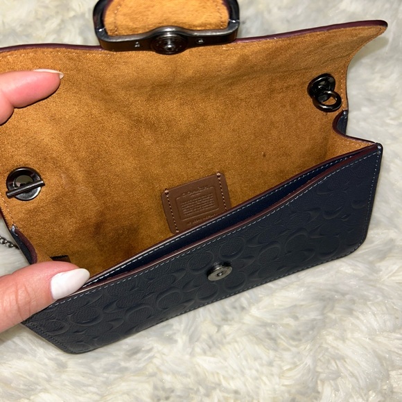 COACH navy blue crossbody bag - Picture 4 of 5
